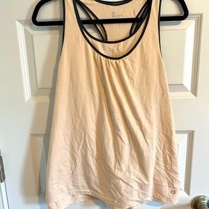 Gap Body Fit  athletic tank with 2 layers